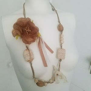 Long flower necklace